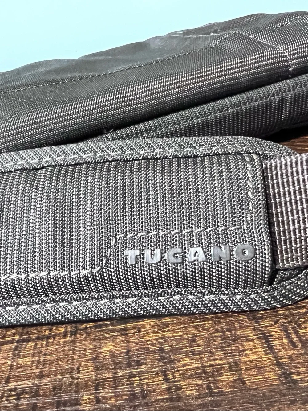 Tucano Gray Crossbody tablet Sling Bag for Men - Compact Everyday Carry